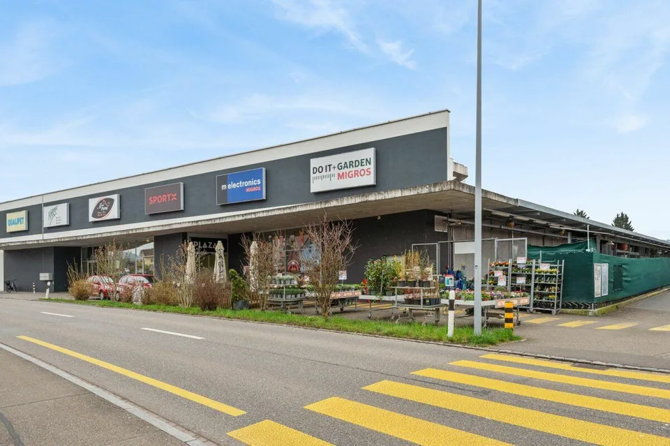 Freie Verkaufsfläche im Plaza Shopping Bremgarten – foto 8 di 10