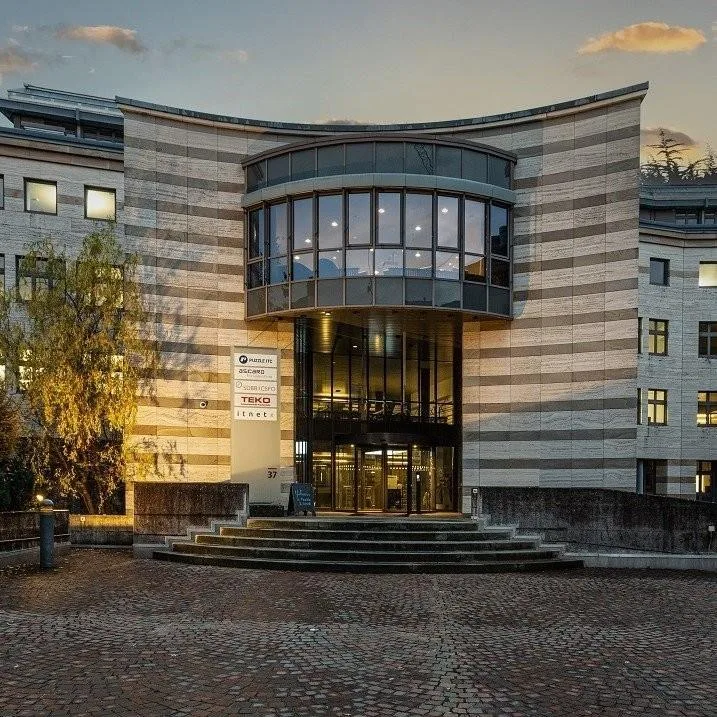 stündliche/tägliche Vermietung: Auditorium / VR Raum / Sitzungszimmer
