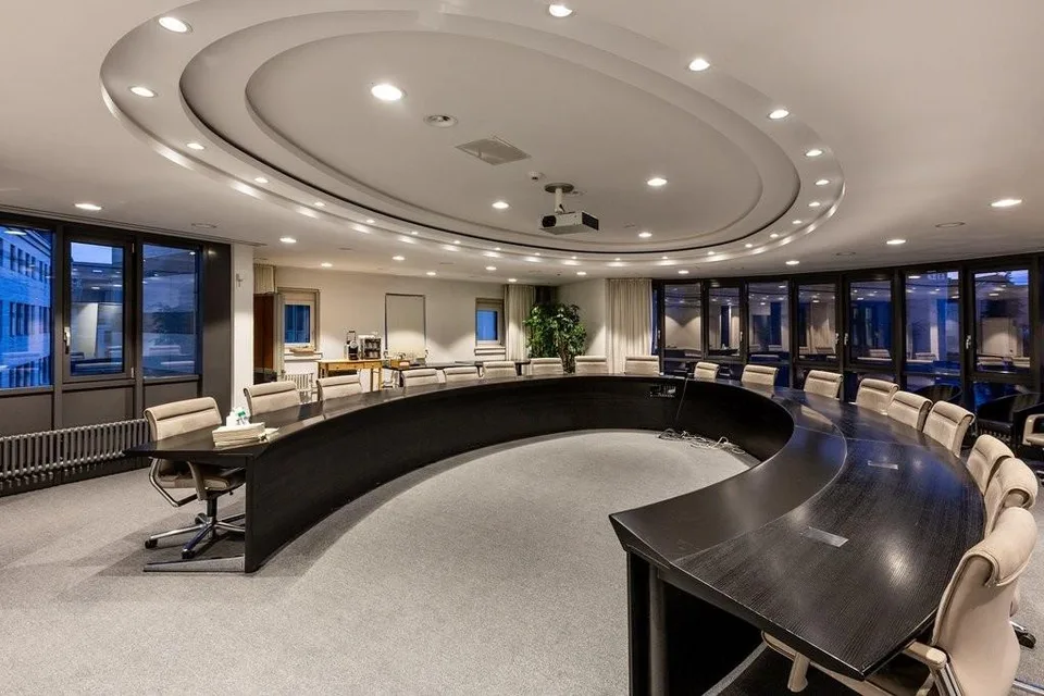 stündliche/tägliche Vermietung: Auditorium / VR Raum / Sitzungszimmer