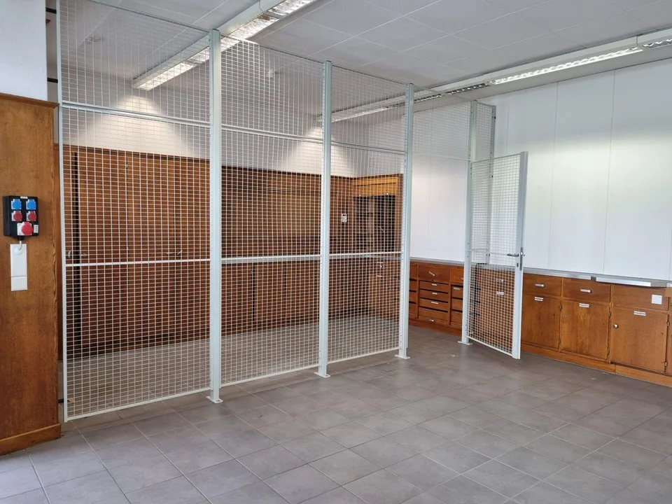 Direkt am Bahnhof Hunzenschwil – flexible Gewerbefläche an Toplage