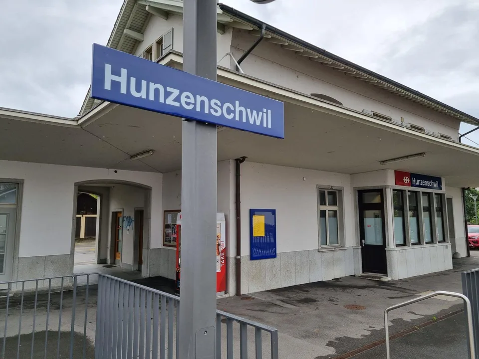 Direkt am Bahnhof Hunzenschwil – flexible Gewerbefläche an Toplage