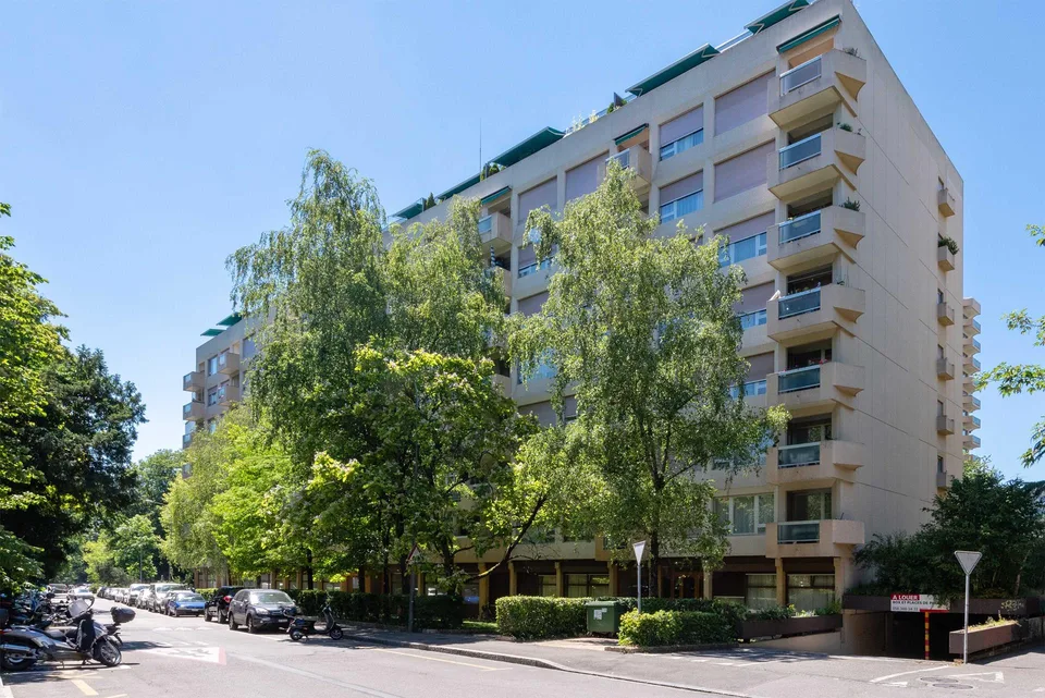 Quartier de Malagnou - Place de parc extérieure