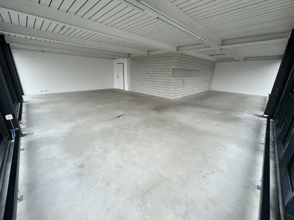 Büro/Gewerberaum zu vermieten