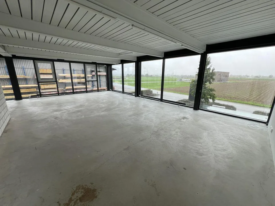 Büro/Gewerberaum zu vermieten