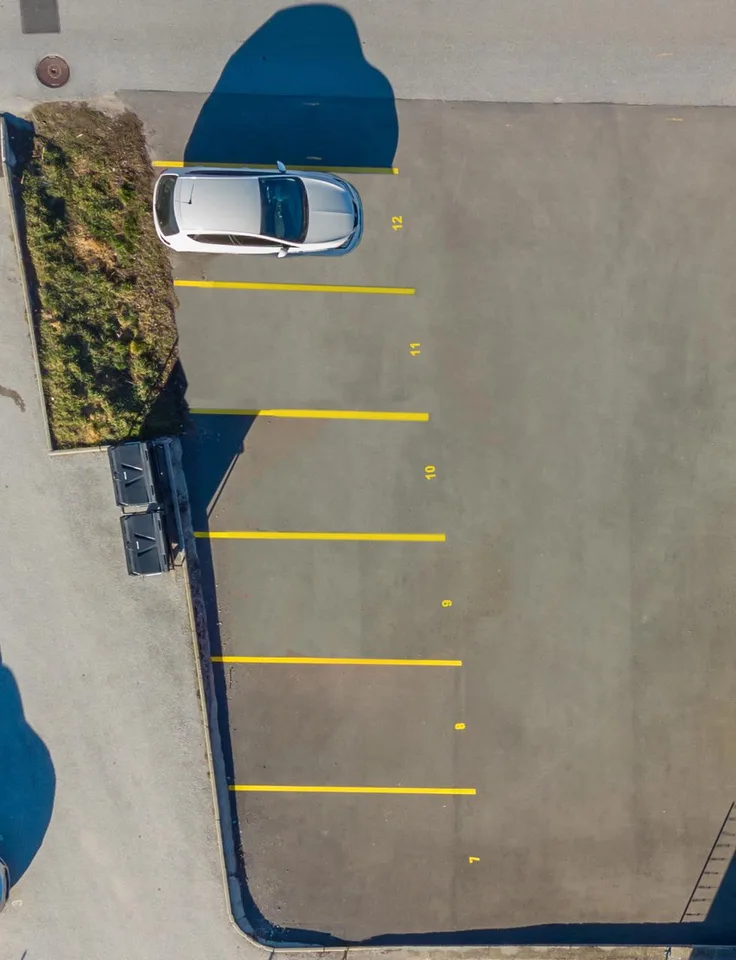 A LOUER  PLACES DE PARC EXTERIEURES A SALQUENEN - SIERRE