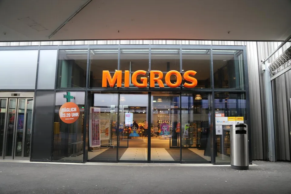 Gewerbeflächen mit insgesamt 434m² in Shopping Center - Migros Oberwil – Foto 9 von 10