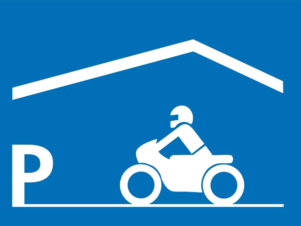 Einstellhallenplatz sucht Motorrad!