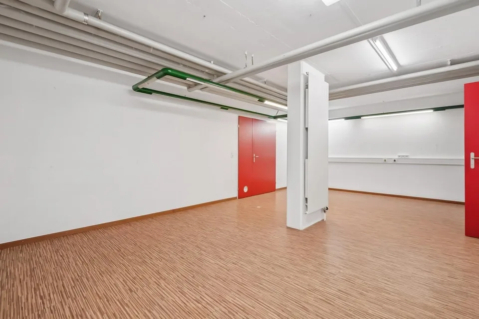 Gewerbe/Ladenfläche mit Schaufenster an bester Lage in Bremgarten