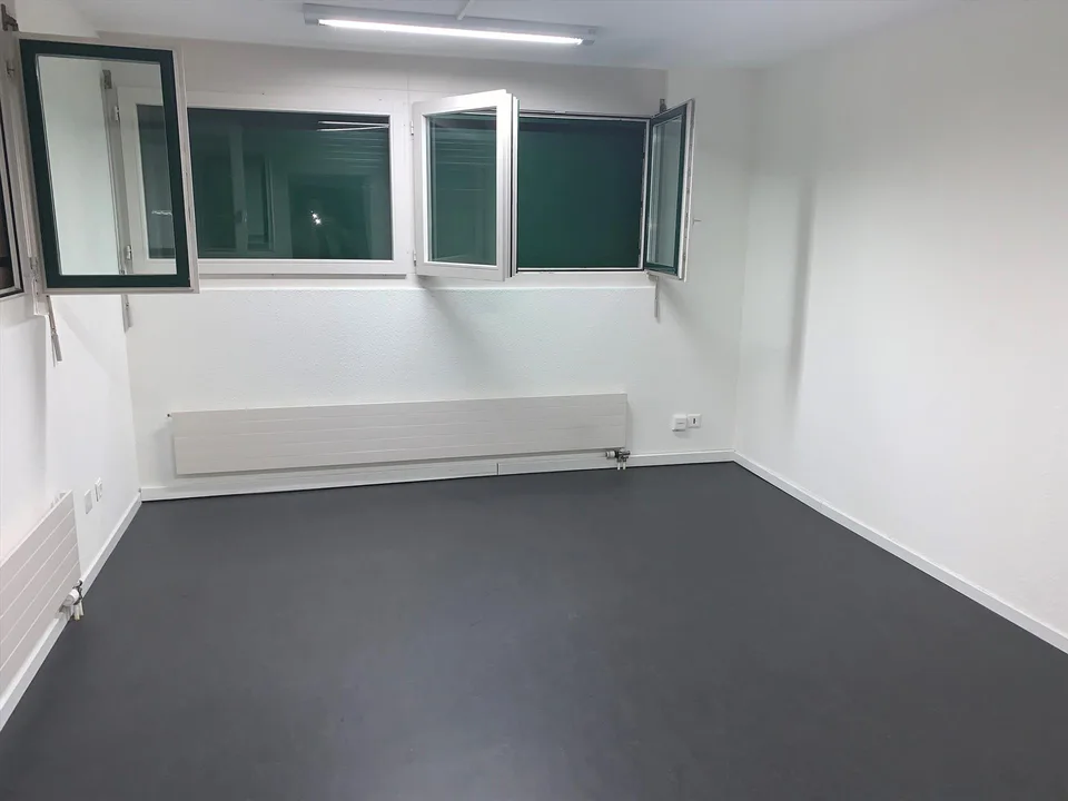 160m2 Büroräume nähe Letzipark – foto 6 di 8