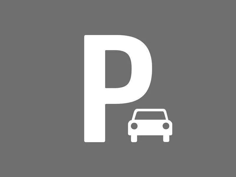 Einstellhallenplatz gesucht?