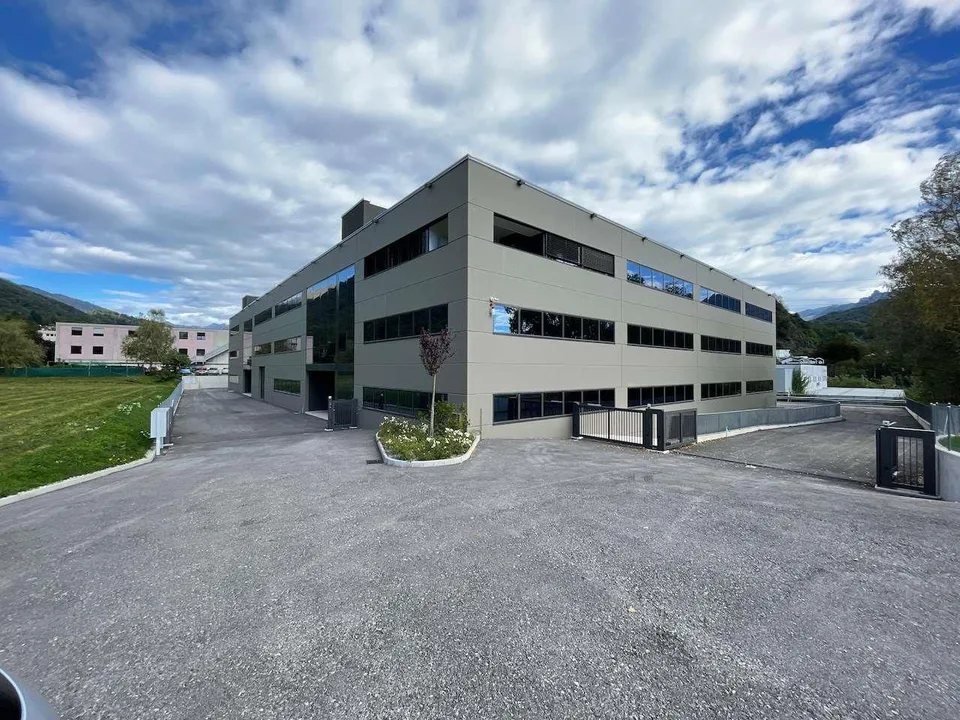 Moderni spazi in nuovo capannone