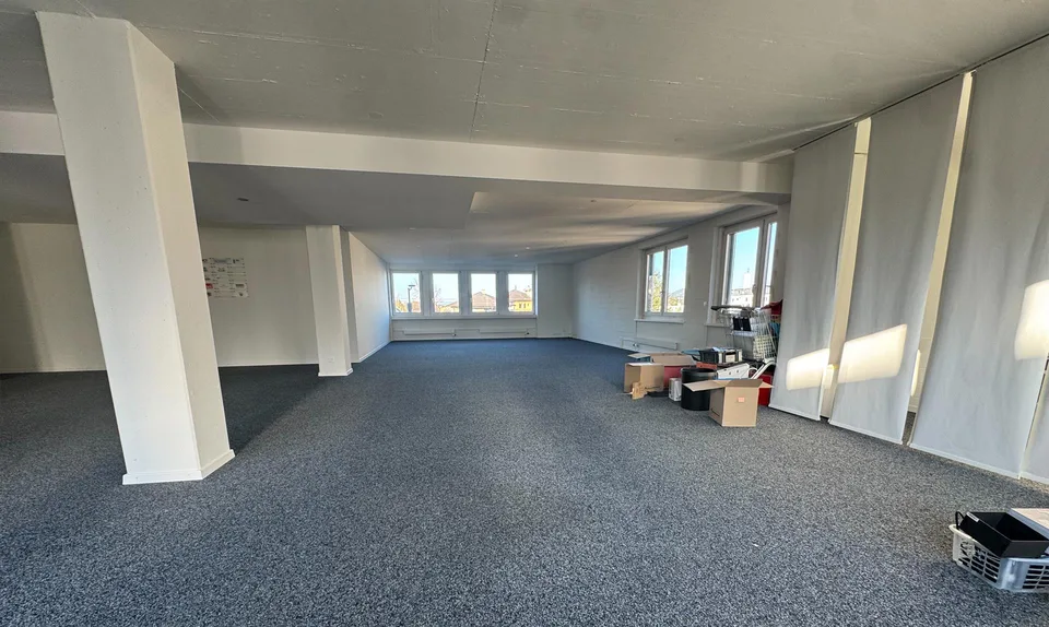 Geräumige Büro-/Praxisräumlichkeiten im 2.OG, mit Lift in Emmenbrücke – foto 6 di 6