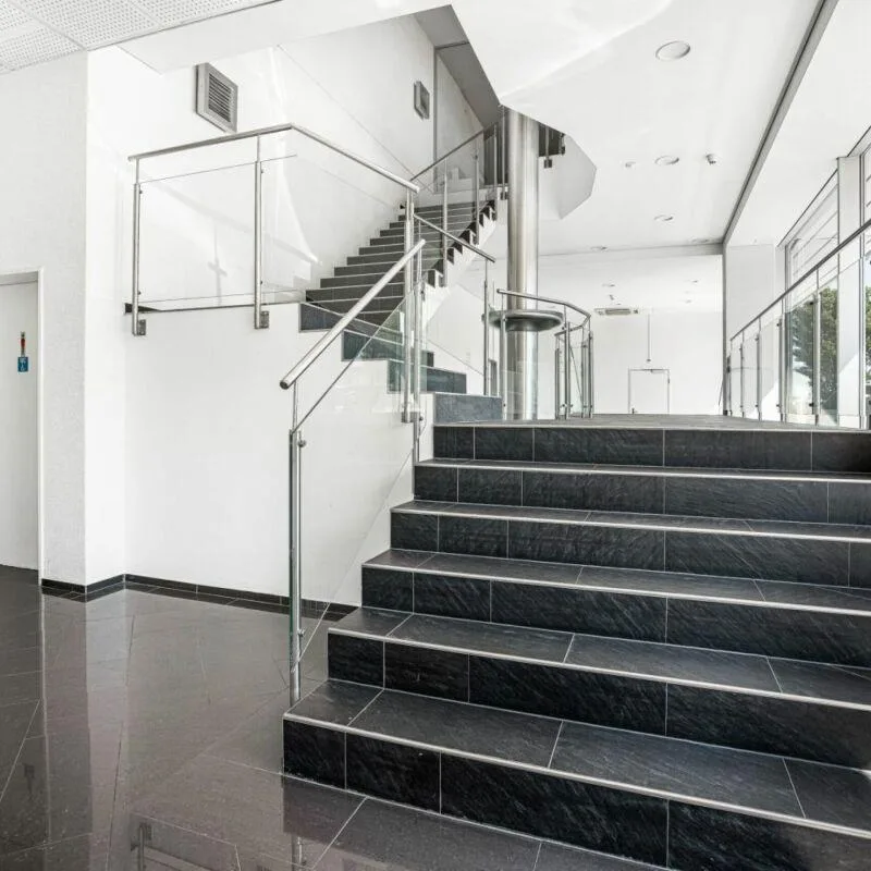 Helles Einzelbüro in Staad