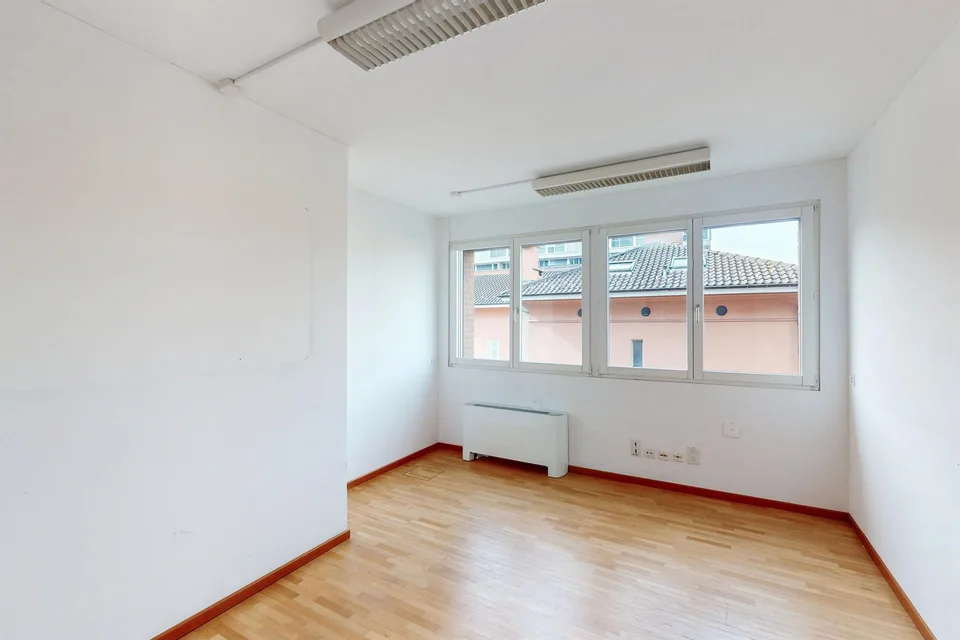 Spazio ufficio di prestigio a Mendrisio – 170 m² funzionali e luminosi – foto 8 di 13