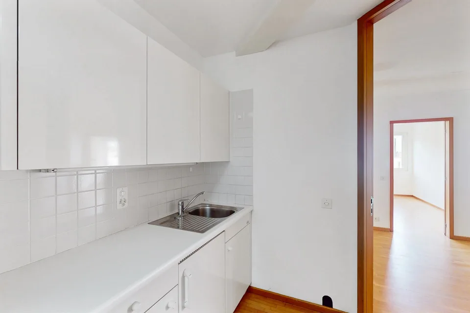 Spazio ufficio di prestigio a Mendrisio – 170 m² funzionali e luminosi – foto 12 di 13