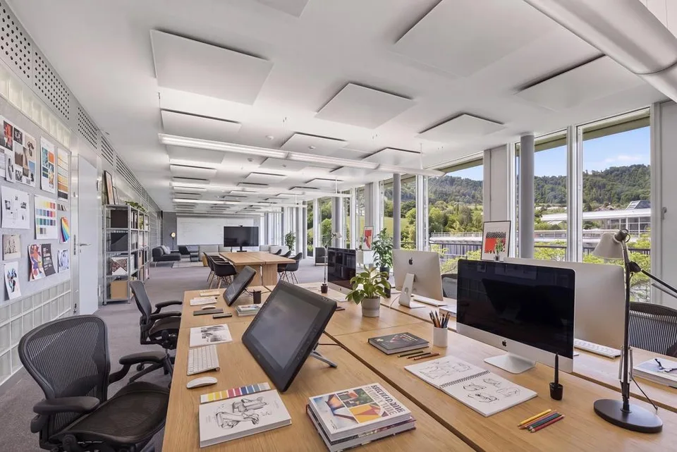 Büroflächen zwischen 65 und 455 m2 / Ausgebaut und Bezugsbereit