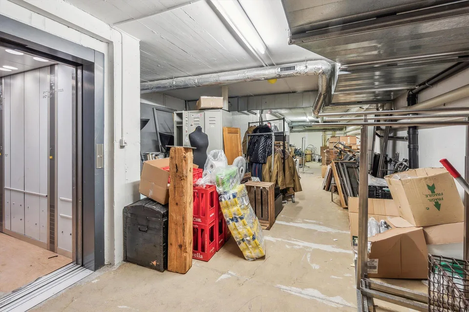 Attraktive Laden- und Gewerbefläche an zentraler Lage - 430m2 – foto 10 di 12