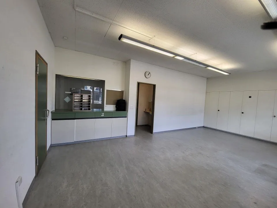 Grosszügige Büroräume direkt am Perron Gleis 1 – foto 12 di 12
