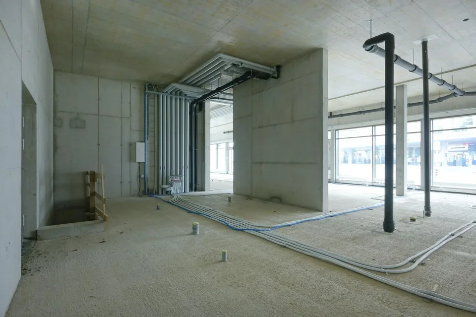 Letzte Fläche am Bahnhofplatz in Altdorf. Jetzt zugreifen und gute ... – photo 11 sur 13