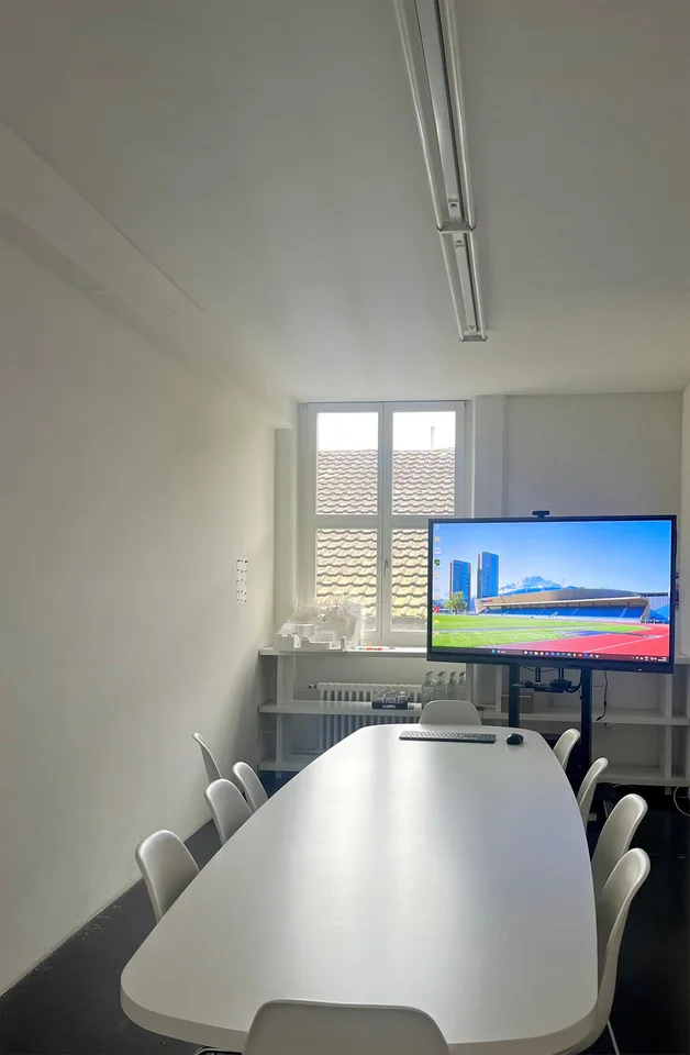 Grosszügige und helle Büro- und/oder Gewerberäume