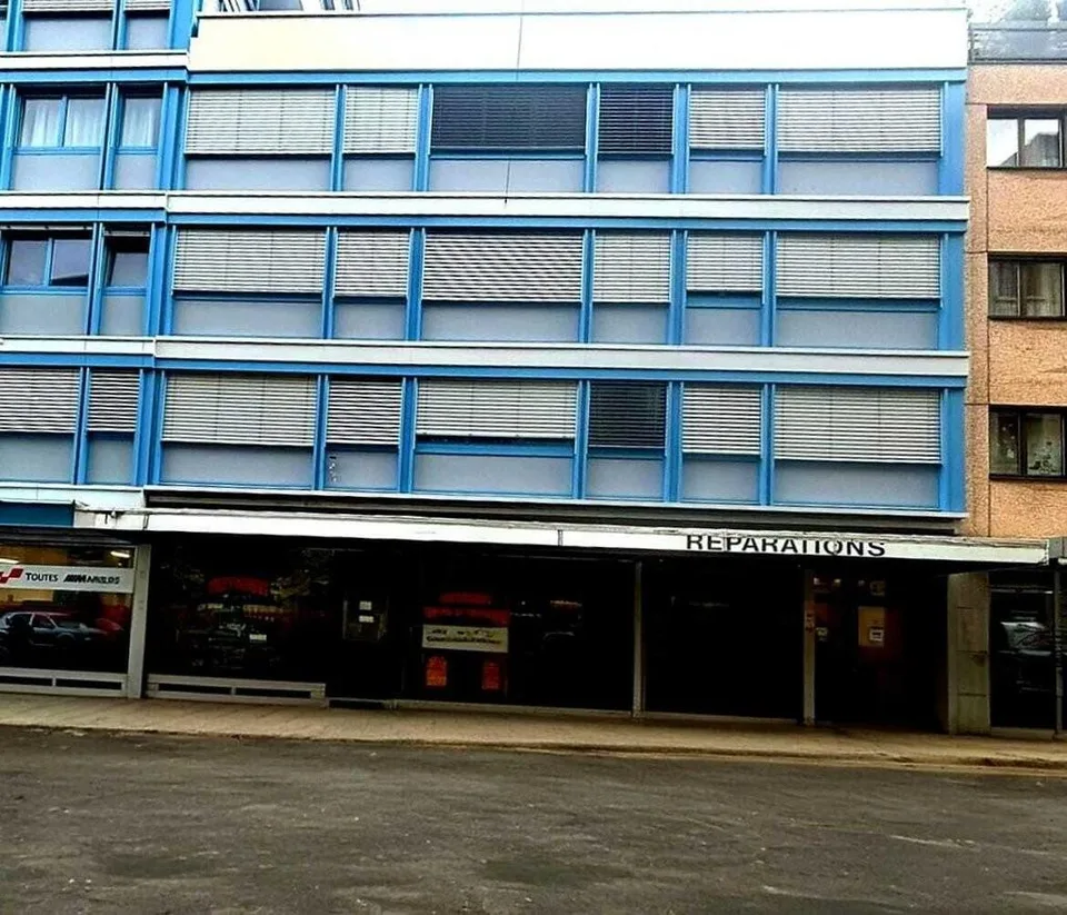 Arcade spacieuse et lumineuse au coeur des Acacias - 243 m2