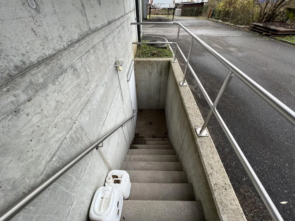Lagerfläche in Niederhasli zu vermieten