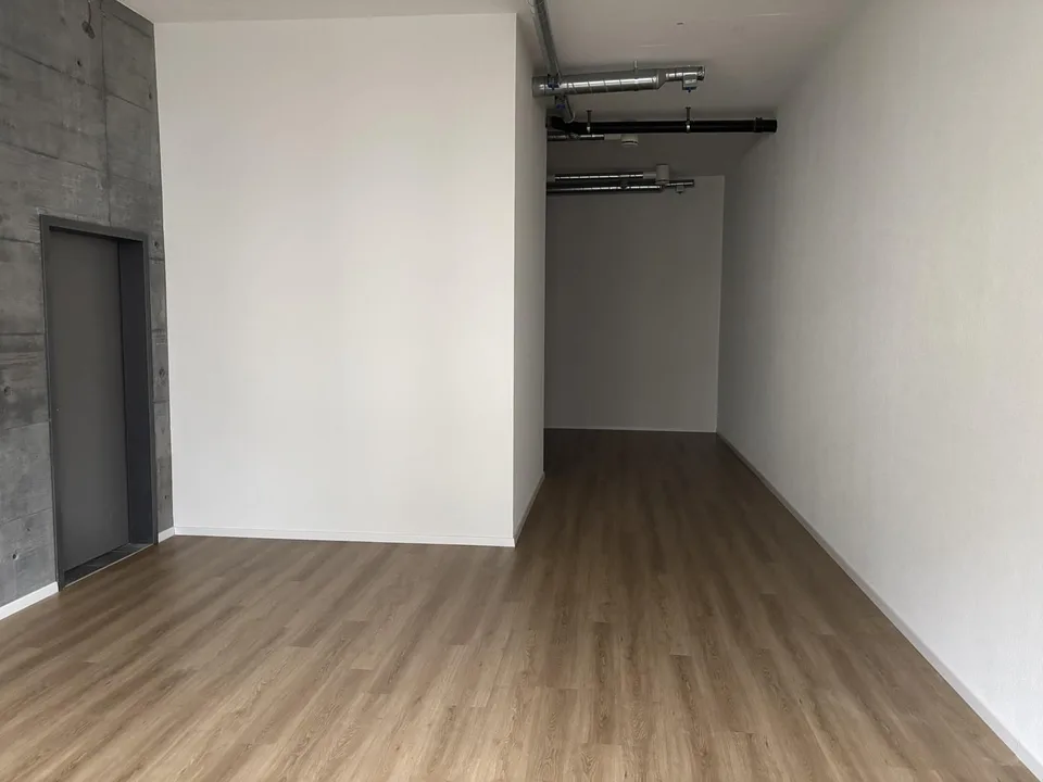A louer bureau de 53 m2 au cur du Locle