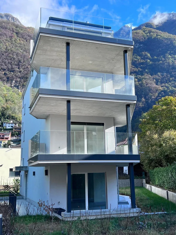 MERAVIGLIOSAMENTE ELEGANTE E MODERNO