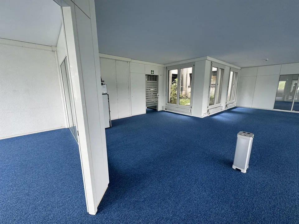 Geräumige Büro- und Gewerbefläche zu vermieten
