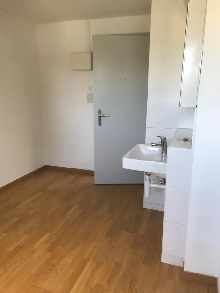 Bastelraum mit Lavabo