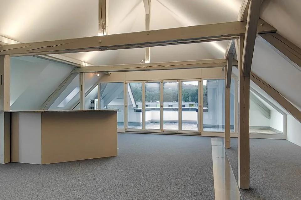 Vielseitig nutzbare Büro- oder Praxisflächen in repräsentativem Geb...