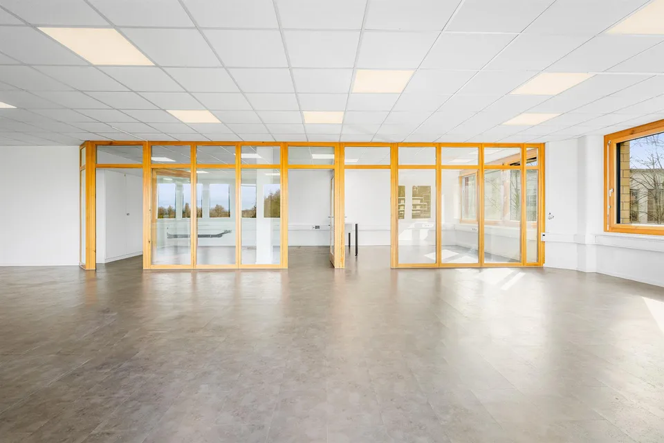 Helle Büro-/Praxisräumlichkeiten