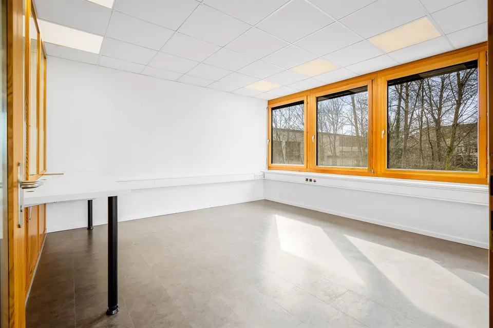 Helle Büro-/Praxisräumlichkeiten – foto 7 di 11