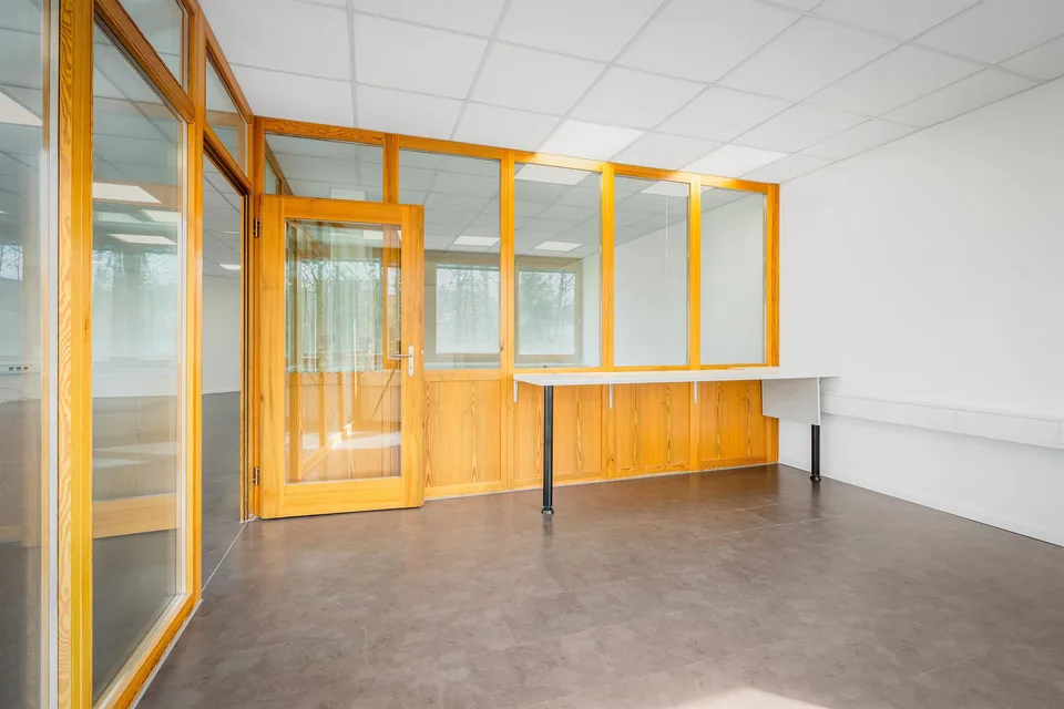 Helle Büro-/Praxisräumlichkeiten – foto 6 di 11