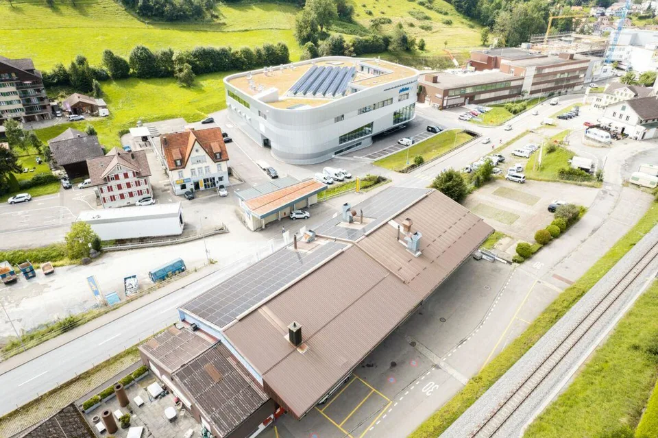 Modernste und beeineindruckende Büro- und Showräume....