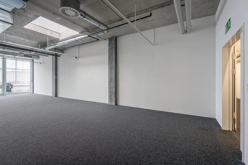 Büro mit eigenem Terrassenzugang