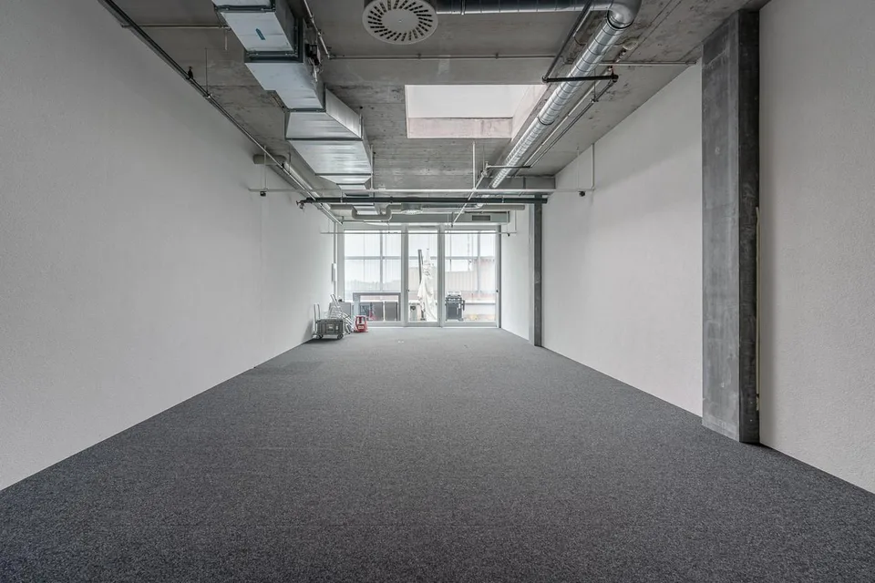 Büro mit eigenem Terrassenzugang
