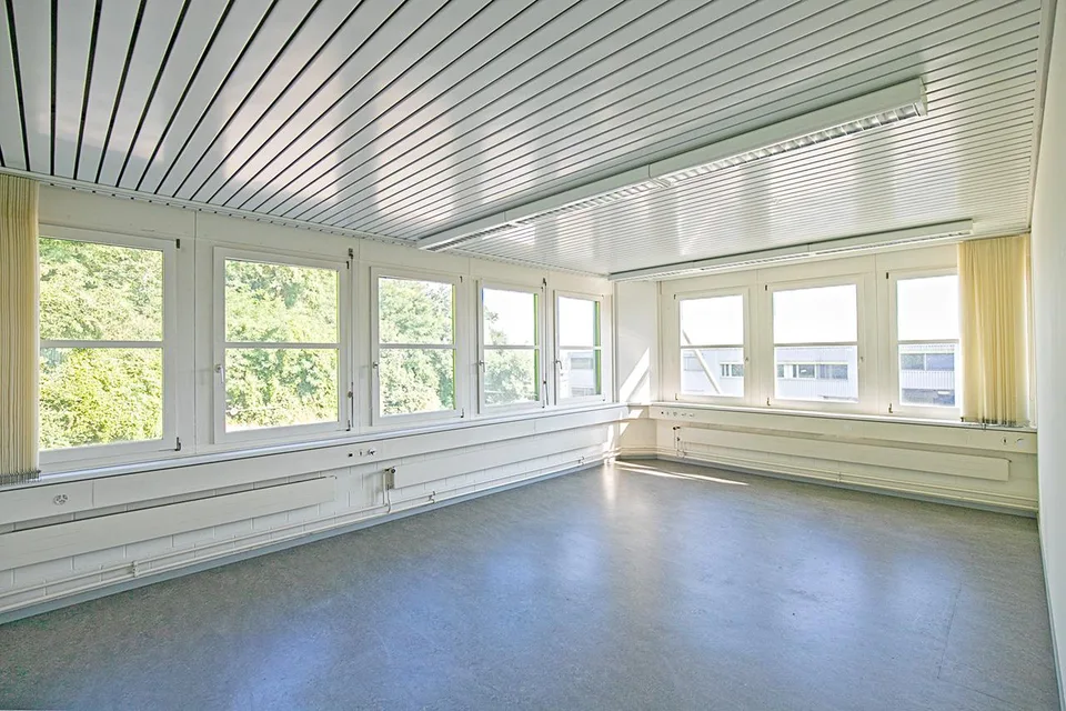 Büro- Atelier und Lager
