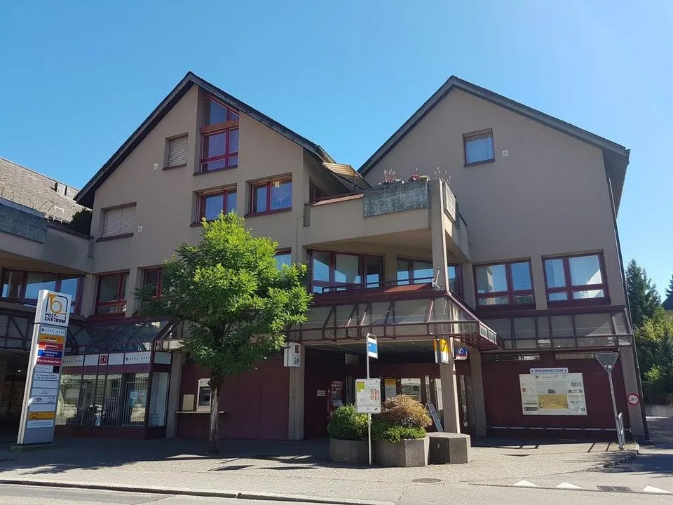 moderne Bürofläche "Shop-in-Shop"-Konzept