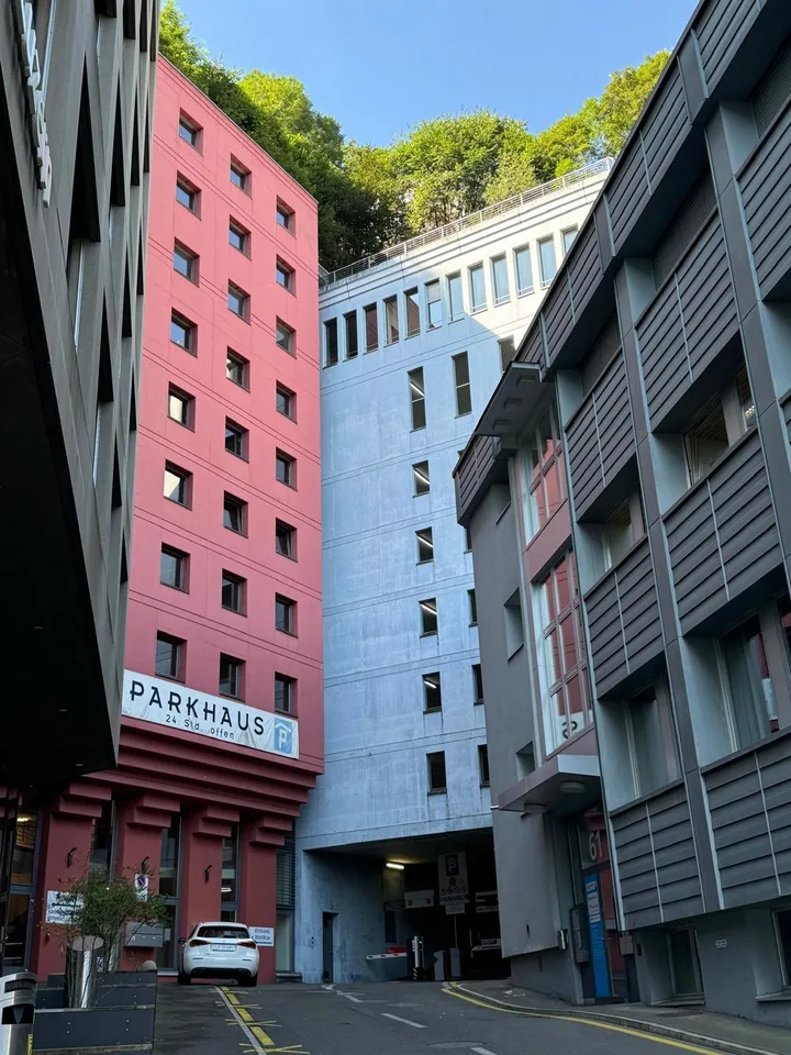 Büro an verkehrsgünstiger Lage – mit eigenem Parkhauszugang