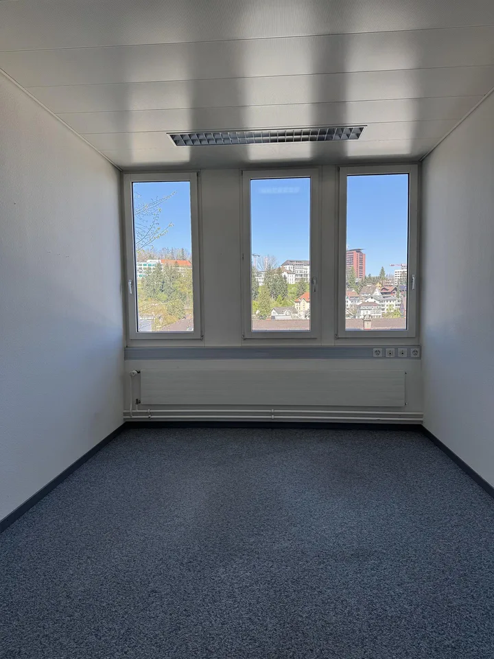Büro an verkehrsgünstiger Lage – mit eigenem Parkhauszugang