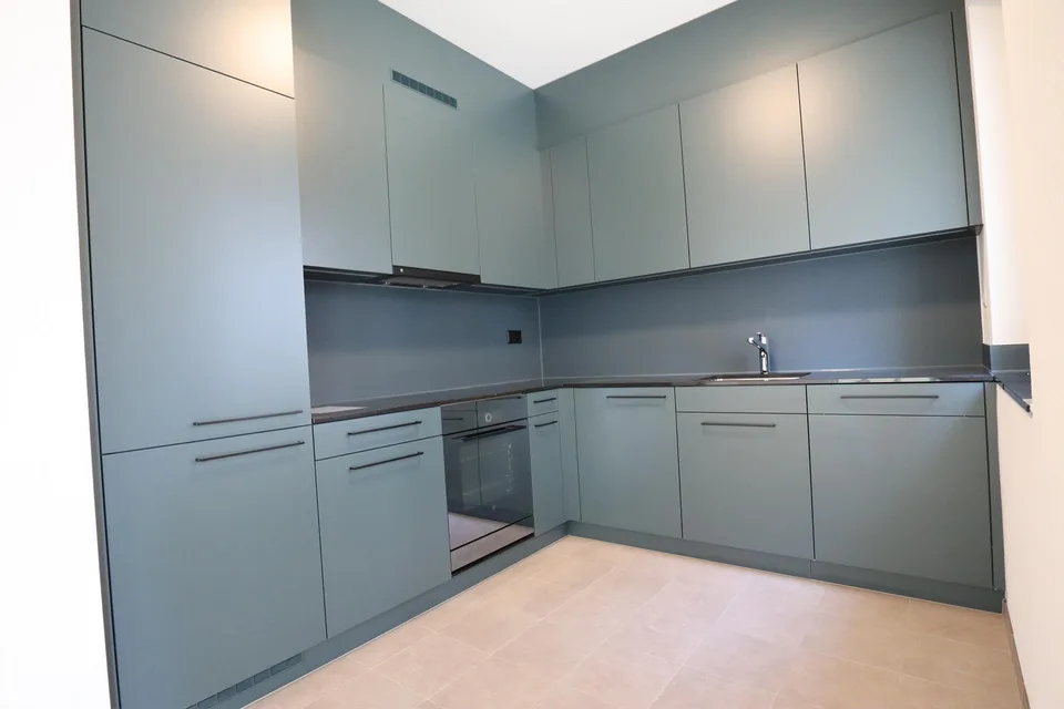 Erstvermietung, exklusive 3.5 Z-Wohnung in gehobenem Ausbaustandard