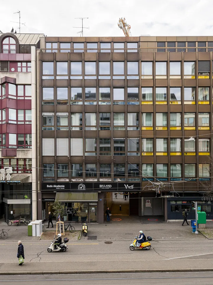 Zentrale helle Büroräumlichkeiten Nähe Innenstadt/Parkhaus/Tram