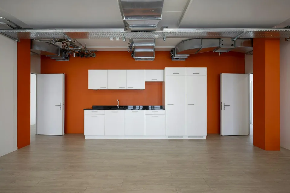 300 m2 oder 600 m2 Premium-Büroflächen mit Weitsicht - Modern ausge...