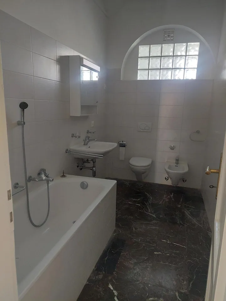 AMPIO APPARTMANTO A CHIASSO – Foto 11 von 14