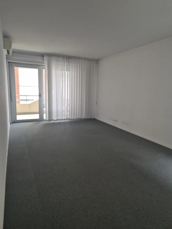 Ampio ufficio nel centro di Chiasso – Foto 8 von 24