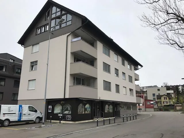 Grosser Hobbyraum mit drei separaten Räumen – vielseitig nutzbar