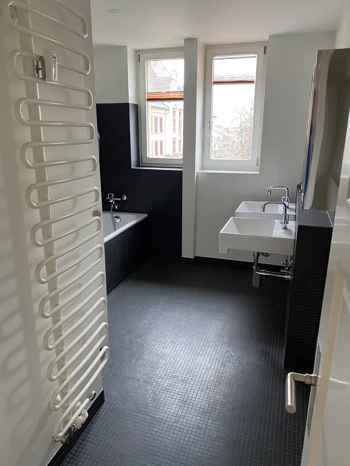 4.5-Zimmerwohnung mit traumhafter Küche zu vermieten – foto 11 di 13