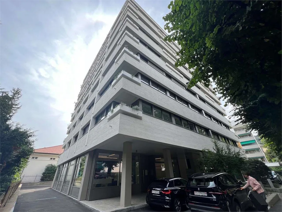 Rif. 2539 chiasso ufficio moderno
