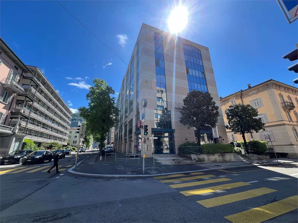 Rif. 2503 Lugano centro ampi uffici in locazione